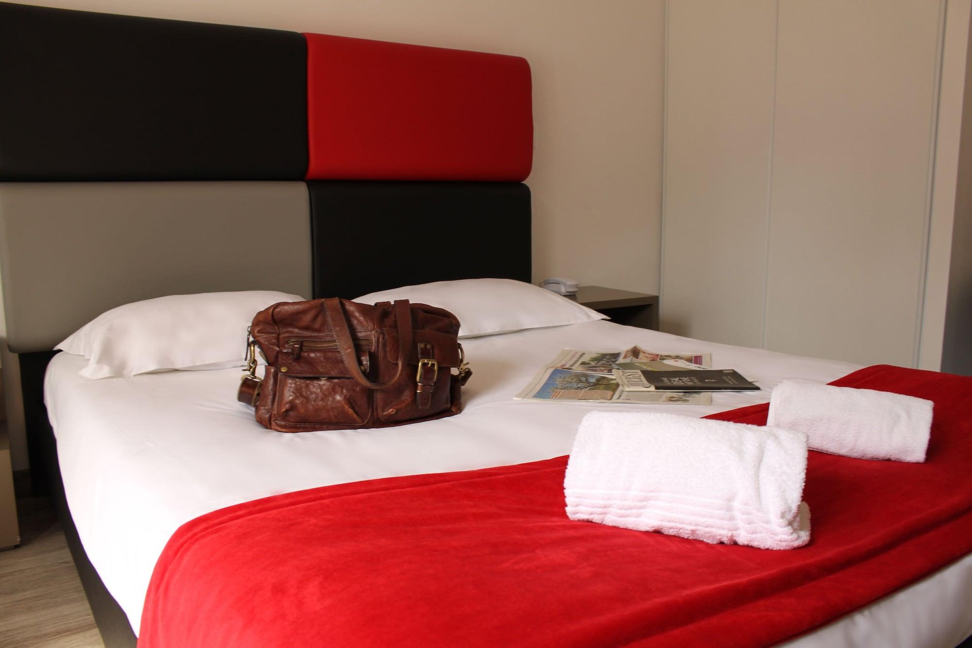 Adonis Aix En Provence Apartahotel 3*
