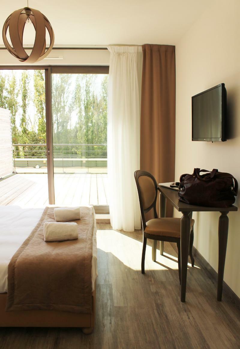Adonis Aix En Provence Aparthotel 3*